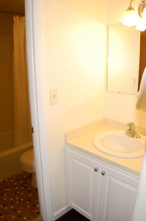 Maridel Motel Ocean City Room photo